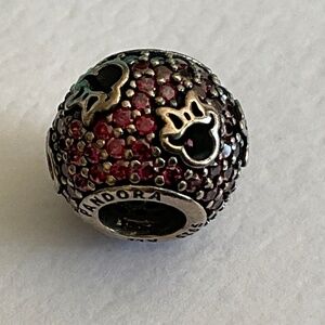 Pandora Disney Minnie Mouse charm